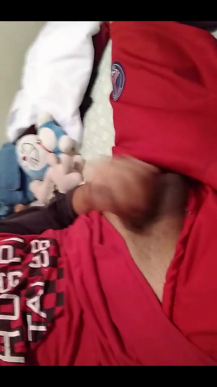 AlexAlejandro13: Red Boy
