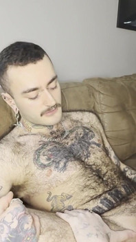 T4t Grindr Hookup