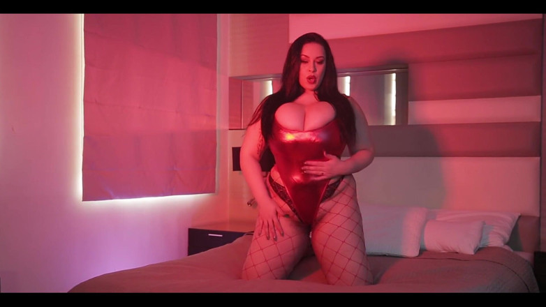 Anastasia Lux: Hei Hru?
