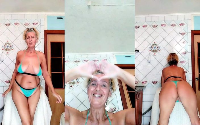 Lukerya: Улюблений купальник морського кольору прикрасить ваше тіло своїми руками.