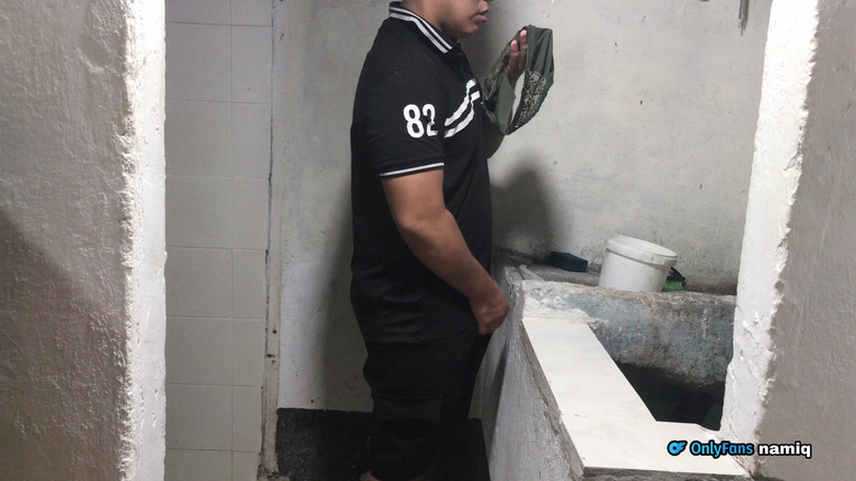 Rorono4zhot: Chị kế của tôi làm tôi ngạc nhiên với đồ lót...