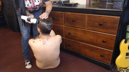 Abby Anna: Electric trimmers gf head shaving