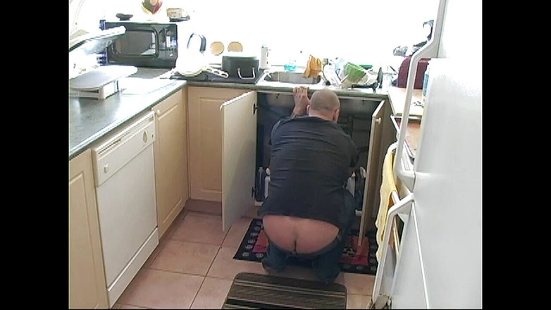 The Great Canadian Male: Вибух з минулого - JD3