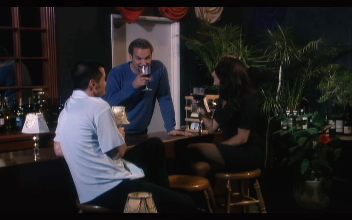 BestPorn85: Lana Moore gosta de se sentir submissa enquanto seu garanhão...