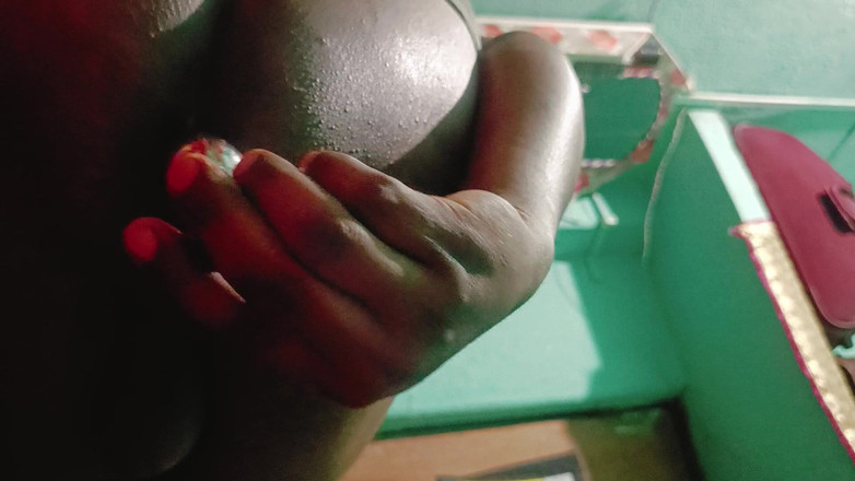 I-N-T-J: Sehr heißes video