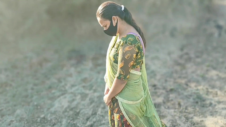 Fuckkkker: Üvey kız kardeş erkek arkadaşıyla açık havada sikişiyor ve üvey erkek...