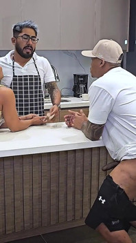 Esposa infiel fode um bbc sem o marido perceber - Brandon Cruz e Selena Stone