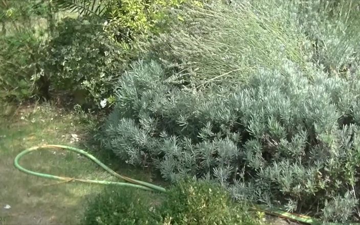 PORN FRENCH RAW FUCK CLUB X: 2312 Angel Fucked Raw in the Garden Outdoor by Matur...