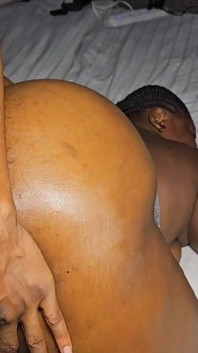 Il buco anale ingoia tutto quello sperma dopo un duro creampie anale