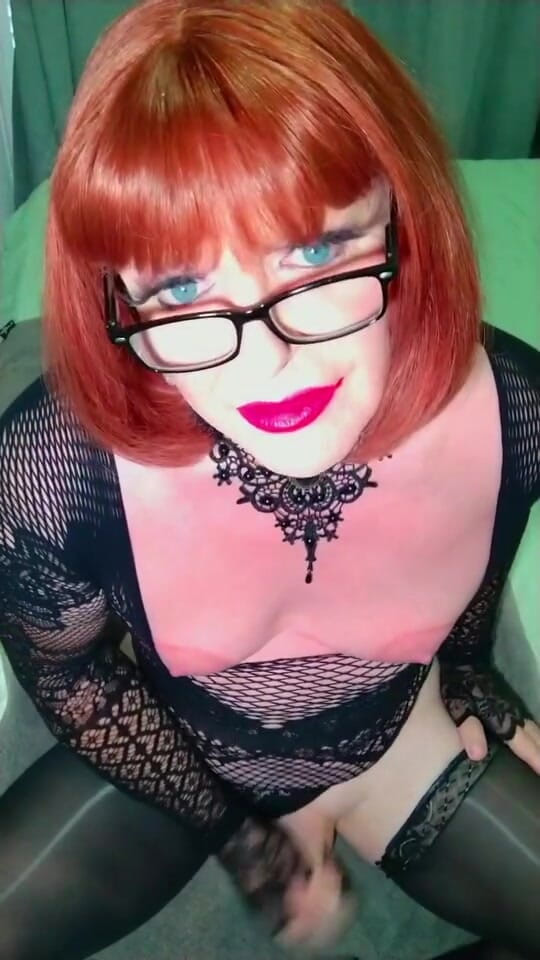 Emma Browne: Неслухняний рудий кроссдрессер