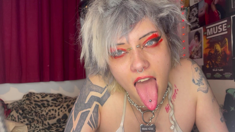 Glitterqueen1999: Fuck My Bellybutton with Your Cock