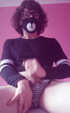 Rainbow Femboy: Více softcore videa, kde si honím s goth barvami