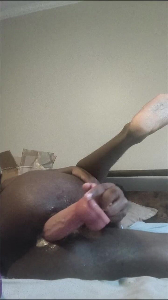 DaBlackFemboy: 벌리기 버스 크림과 원거리