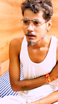 Indický vesnický stařík má hardcore sex se svou nevlastní dcerou a saje penis Tina Nandey
