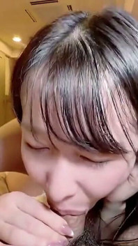 无码 - 美丽的按摩治疗师在私人酒店拍摄两次中出