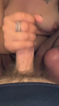 Külotlu çorap ve sheer feet ile ayakla mastürbasyon yakın çekim