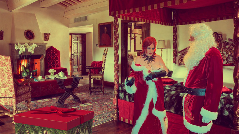 Carmen Angel: Nenek Carmen: mesin kongkek menambat zakar, pancutan dalam mulut jalang...