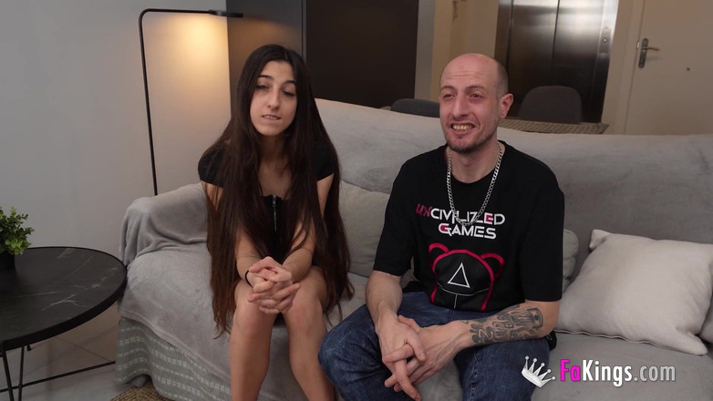 FAKings: 第一次与老年人