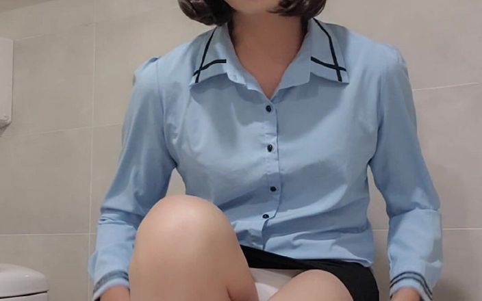 Taiwancdgirl: Scoate-mi ciorapii pentru a te seduce