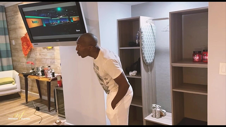 Monique Fuentes: Colombian Blonde Has Hardcore Interracial Sex with Her Roommate BBC -...