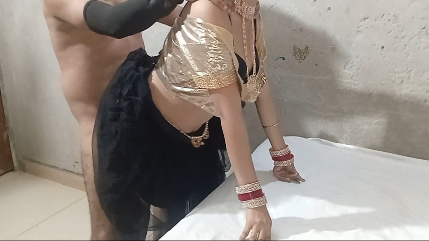Nicely Fucking in Doggy Style with Tamil Bhabhi (Vamikaa) Nicely Fucking in Doggy Style with Tamil Bhabhi (Vamikaa)