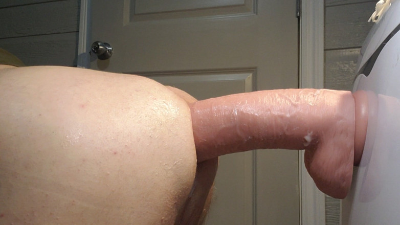 Charlieboy69: Dehnung meines arschs mit einem riesigen 15-zoll-könig-schwanz-dildo 3 zoll breite