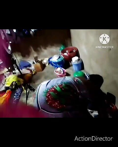 Pornsexlive: Mia suocera mi offre la sua figa in vacanza