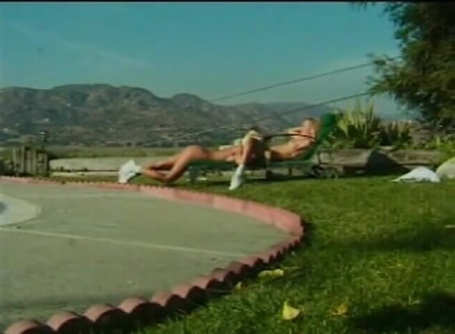Lesbo Tube: Lesbiche bionde si leccano la figa e si scopano un...