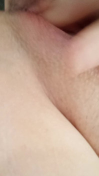 Squirting Lil Pussy