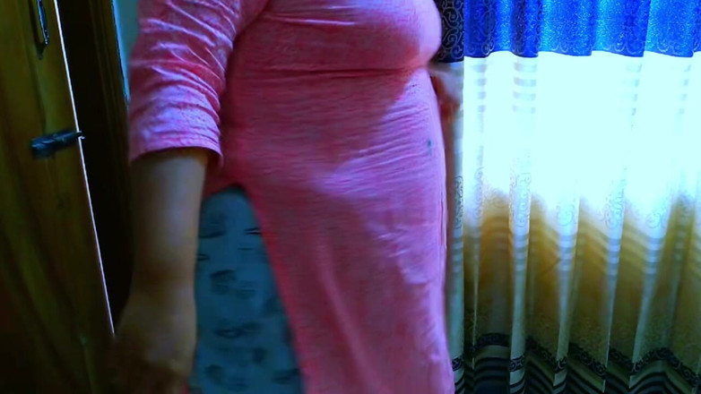 Aria Mia: Gorąca pakistańska 18+ nastolatka studentka chce jebanie od najlepszego przyjaciela swojego...