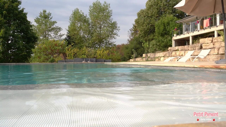 Petitpiment: Vlog pertama kami di musim panas