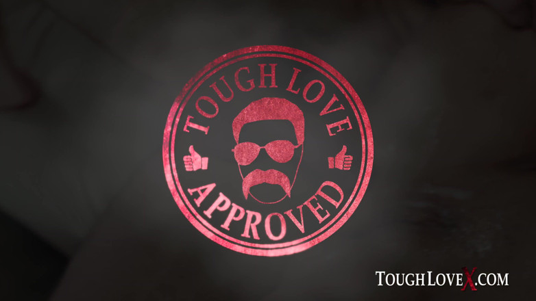 ToughLoveX: TOUGHLOVEX - Latina Carmela Clutch este Toughlove aprobat