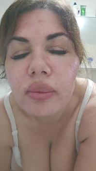Jsem tak mokrá a kape