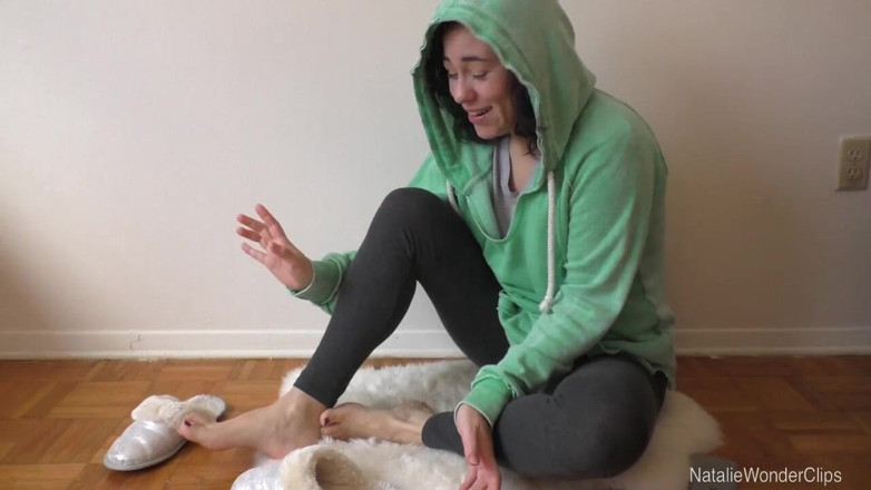 Natalie Wonder: Stinky feet love