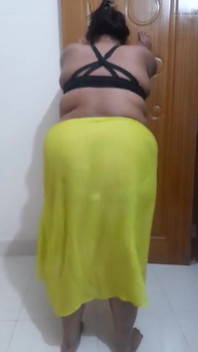 Üvey anne üvey oğlu deshi üvey annesine götünü gösteriyor ateşli seks