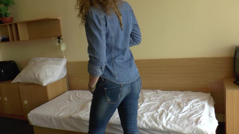 Best Amateur Sex: Porn Casting with a Cute Teen.