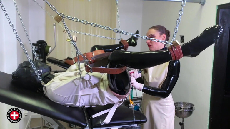 Twistedrama: Clinic bitch