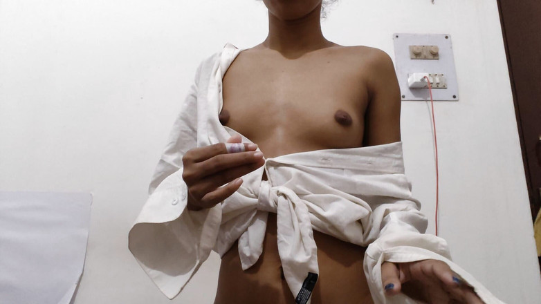 desigirl93: Desi indisches mädchen zeigt körper und ihre frische jungfräuliche muschi