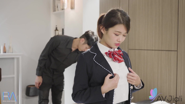 AV Jiali: Taiwan girl Ye Chenxin books a massage and gets fucked!