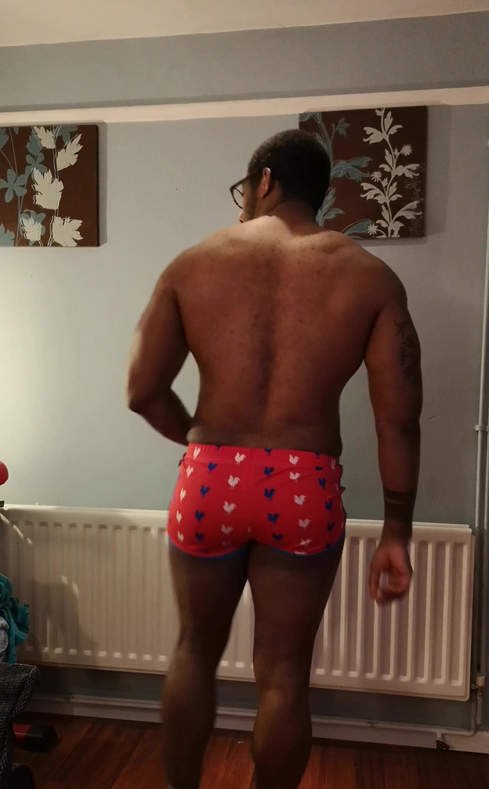 Amadeus: Люблю ці шорти. Режим amadeus