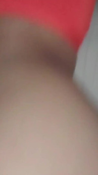 Îmi dau vaginul urmăritorilor și câștigătorul mă fute foarte bine ca un câine cățeluș. Rămâneți pe aproape pentru următoarea tragere la sorți