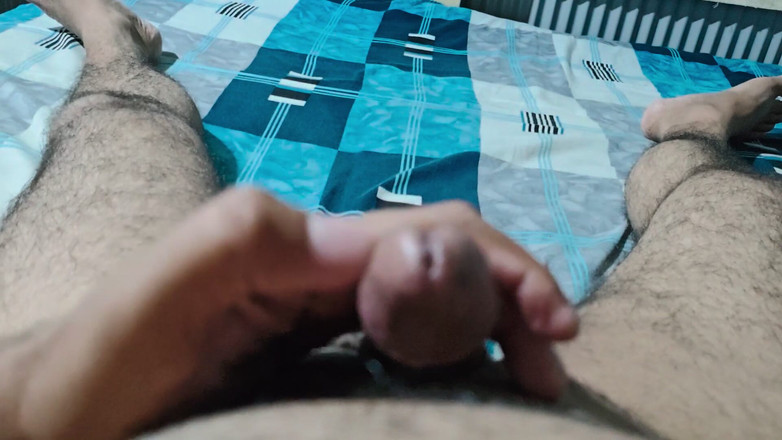 Hot Chilli 2025: Büyük penis odada hintli bir oğlanla oynuyor