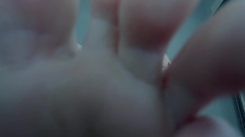 Julie_Bliss: Giantess Julie Bliss - kurczy step bro - kult stóp