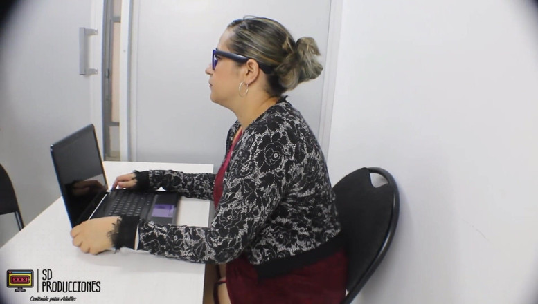 markus: 昇給と引き換えに私は上司をファック - パート1 - スペイン語のポルノ