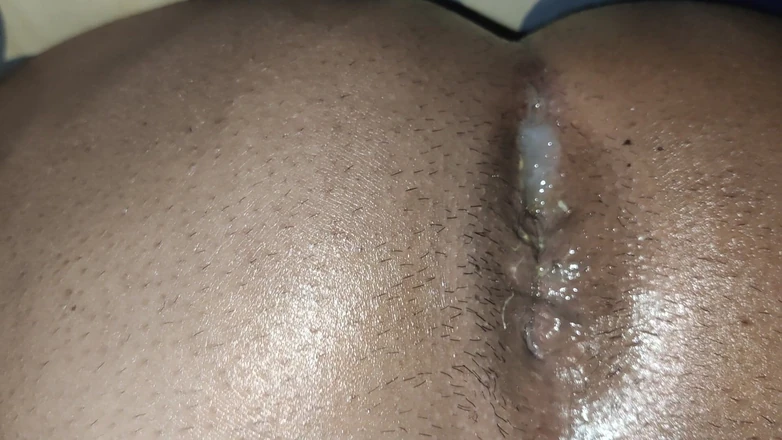 Small dick lover: 41살 친구가 나를 존나게 따먹을 때 예취를 얻었어