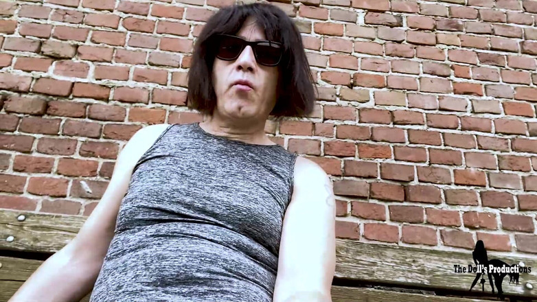 Emily Rossi: Emily Rossi Crossdresser Masturbates Her Ass and Cock Outdoors and...