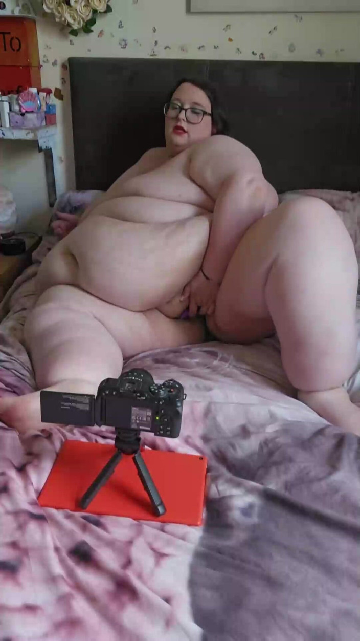 SSBBWLadyBrads: SSBBW 보지 플레이와 오르가즘 1부