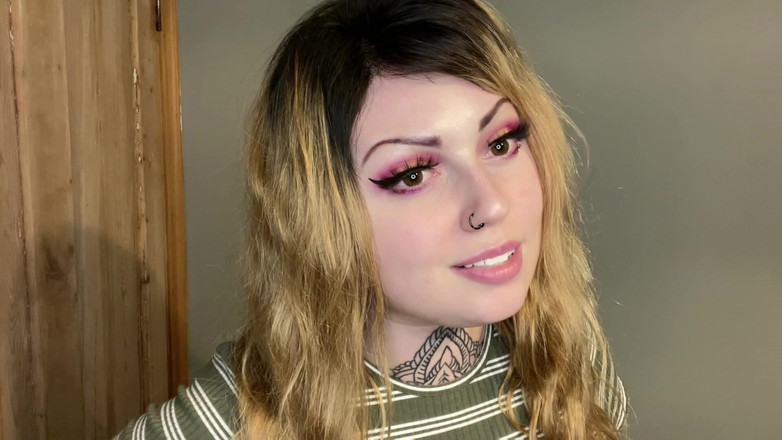 Miss Valentina: İtaatkar Uygulama