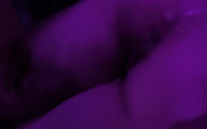 BigSexShow: Scopa sua moglie e sborra sul suo buco anale e...