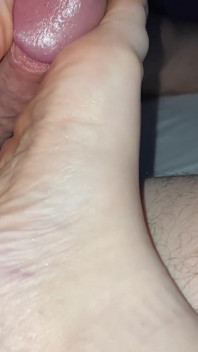 Sexy amatérské footjob pěkné nohy